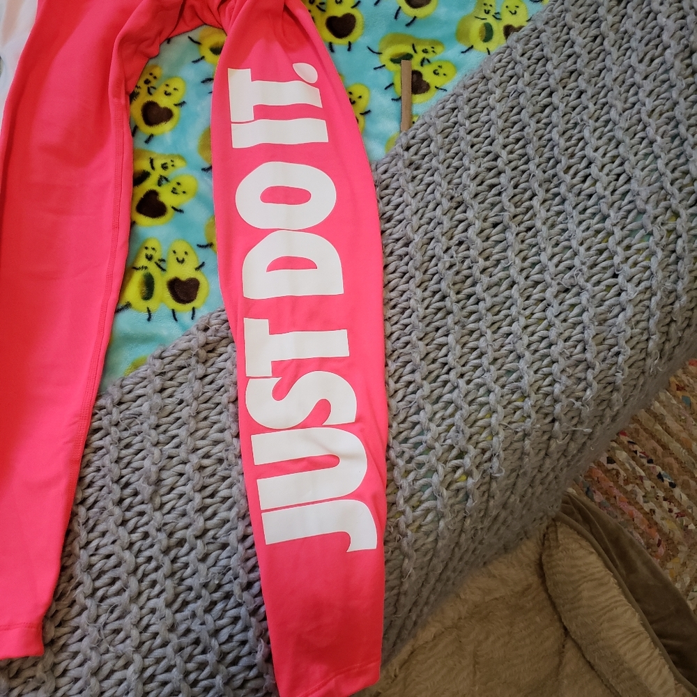 Nike Pro Leggings - Picture 2 of 5